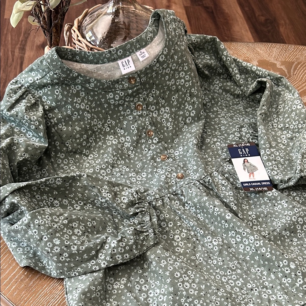 NWT! Gap Kids Girls XL Green & White Floral Long Sleeve Corduroy Dress